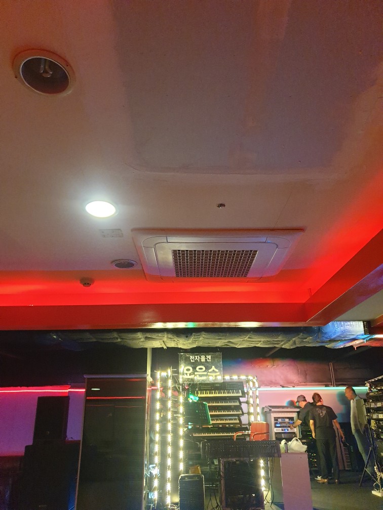 1948697120_nLW7fOze_042d272d47df3dfd27fcfc96888f13c3237651ba.jpg 이미지크게보기